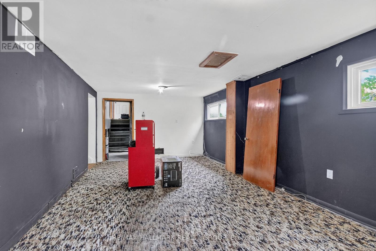 118 KNOXDALE ROAD - 13