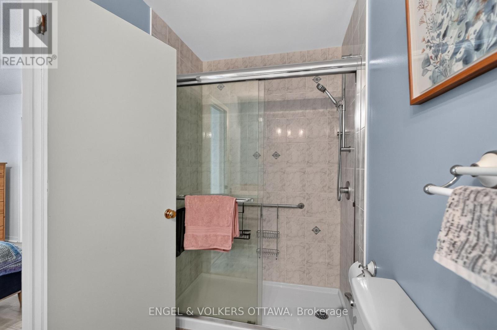 3620 ALBION ROAD S - 16