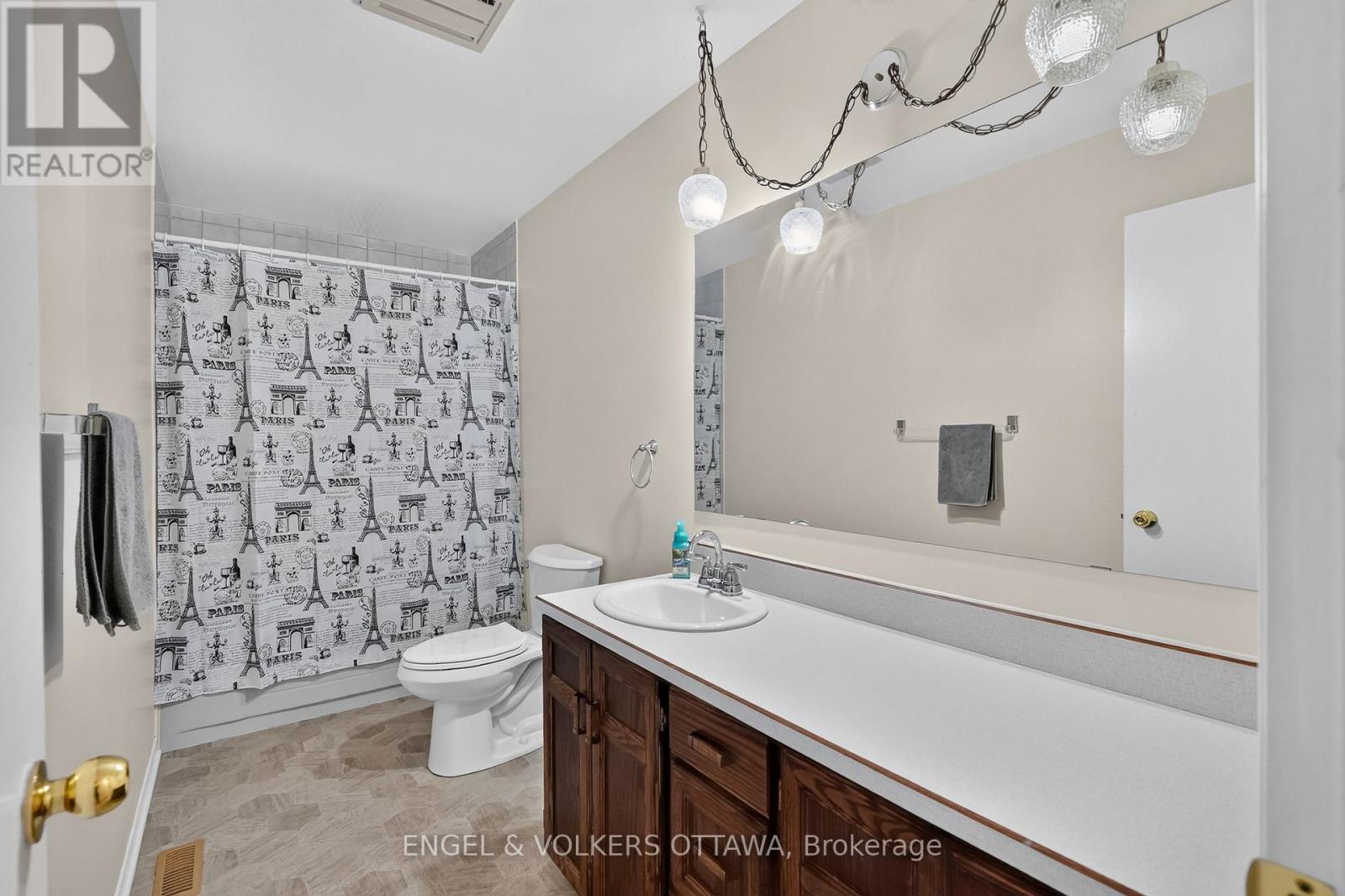 3620 ALBION ROAD S - 21