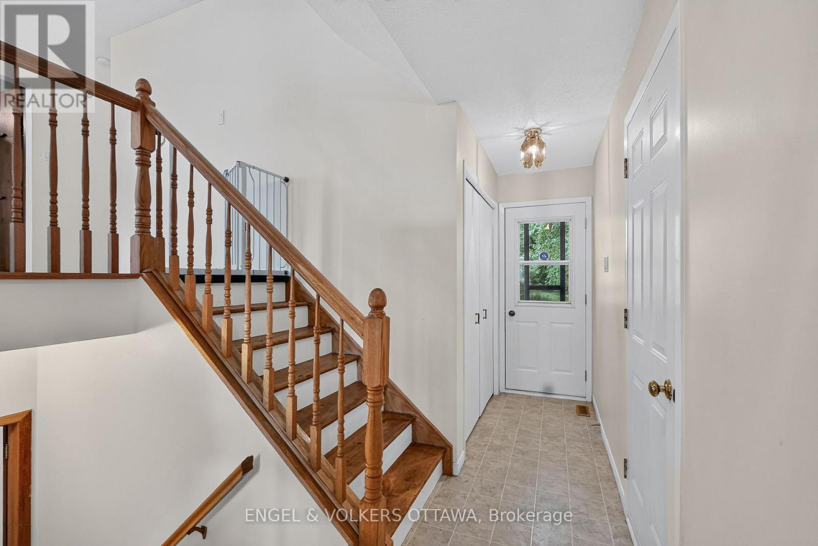 3620 ALBION ROAD S - 22