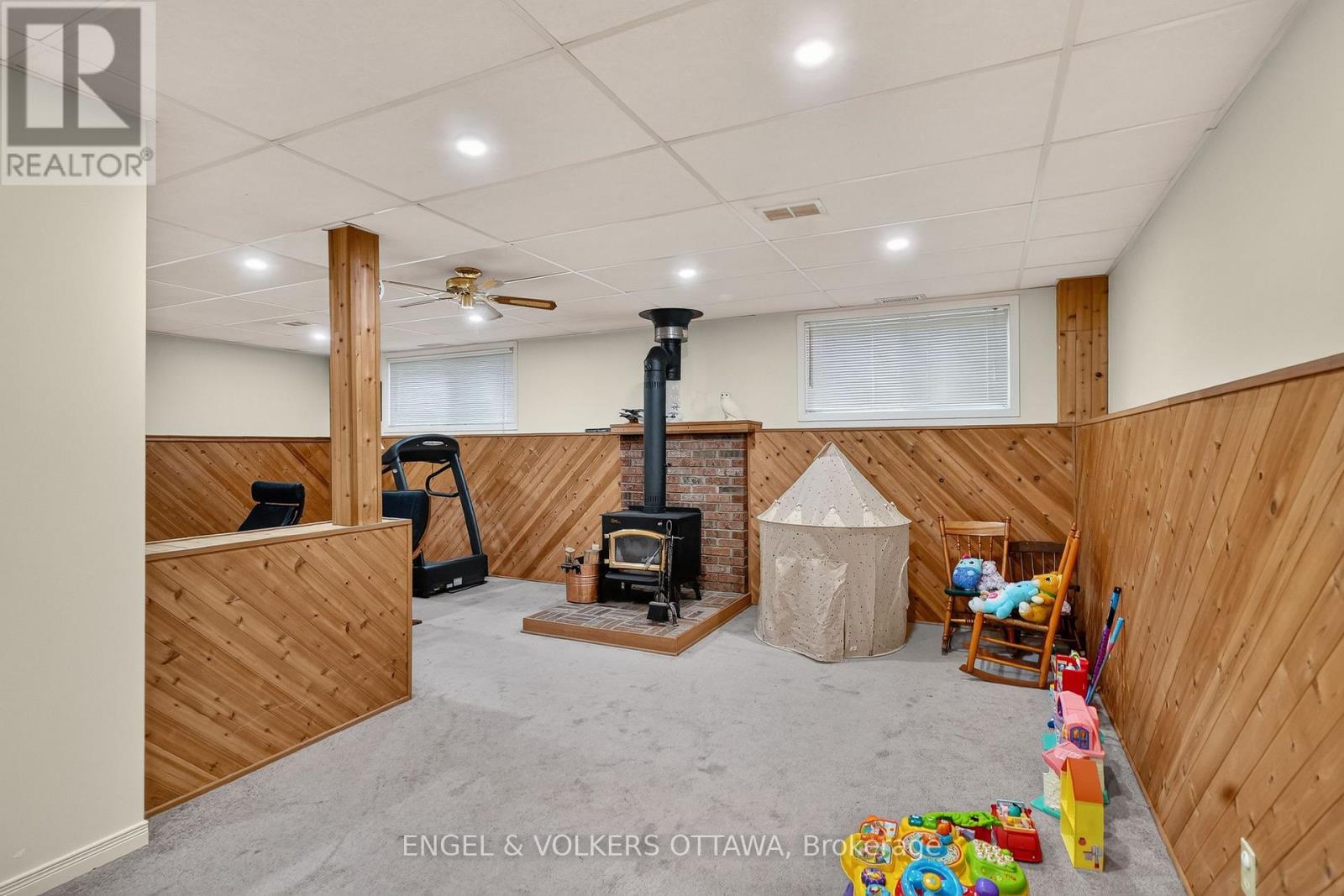 3620 ALBION ROAD S - Image 24