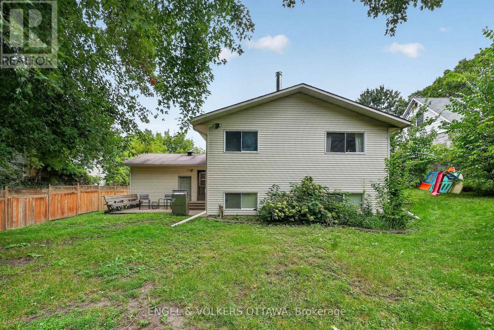 3620 ALBION ROAD S - Image 28