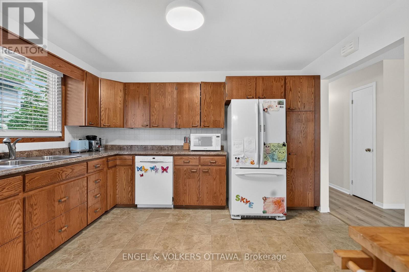 3620 ALBION ROAD S - 5