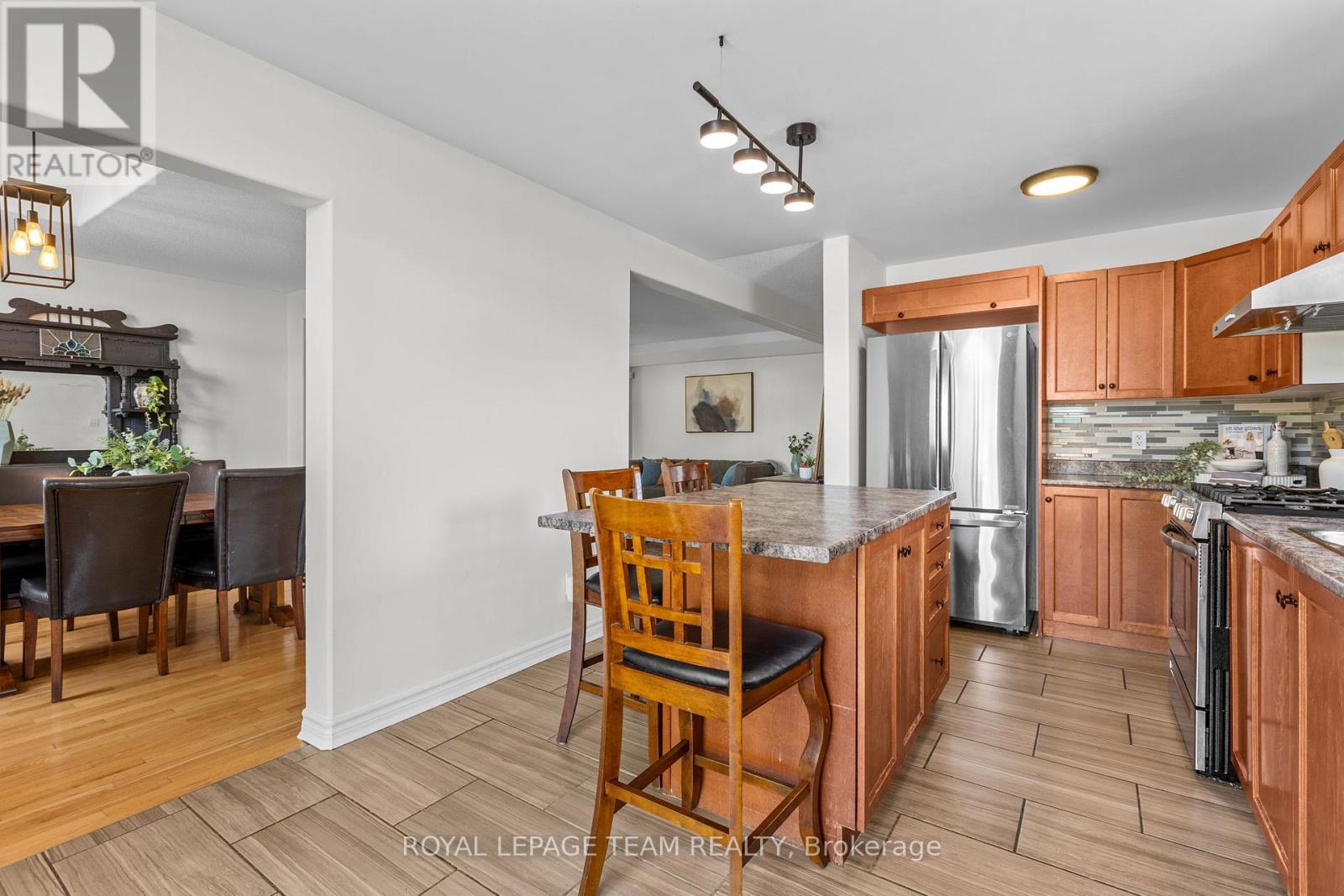 3 Bed, 3 Bath House for Sale in Russell – 408 CENTENAIRE STREET, Russell – MLS# X13756314 - Image 20