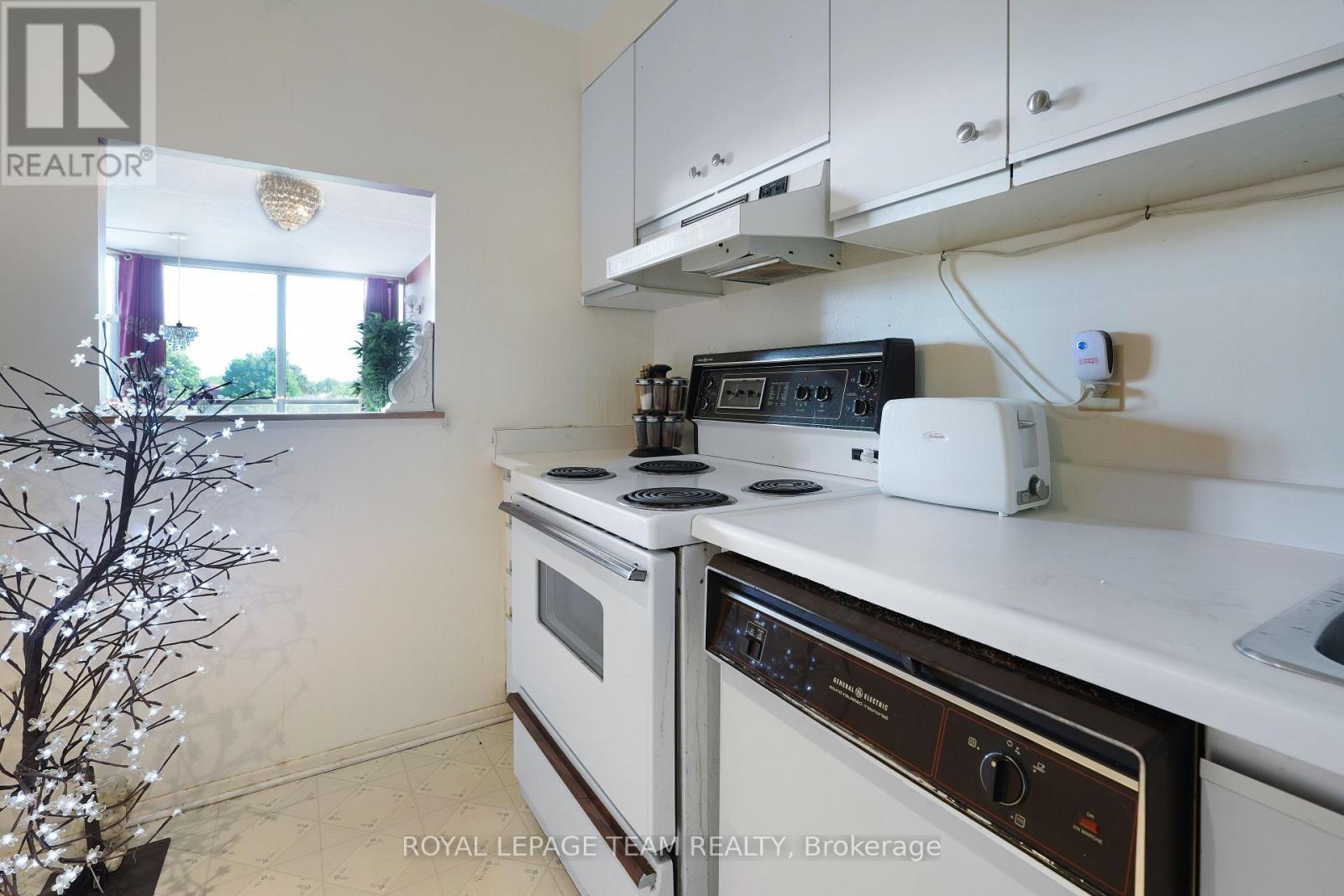 #507 2760 CAROUSEL CRESCENT - Image 16