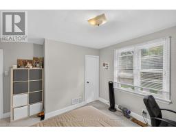 1 - 297 Royal Avenue, Ottawa, ON K2A1T6 Photo 11