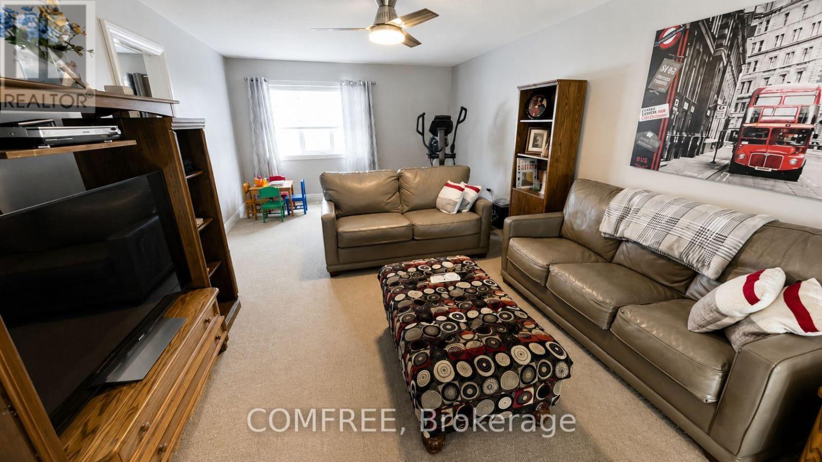 #14 3823 TURNBERRY LANE - 13