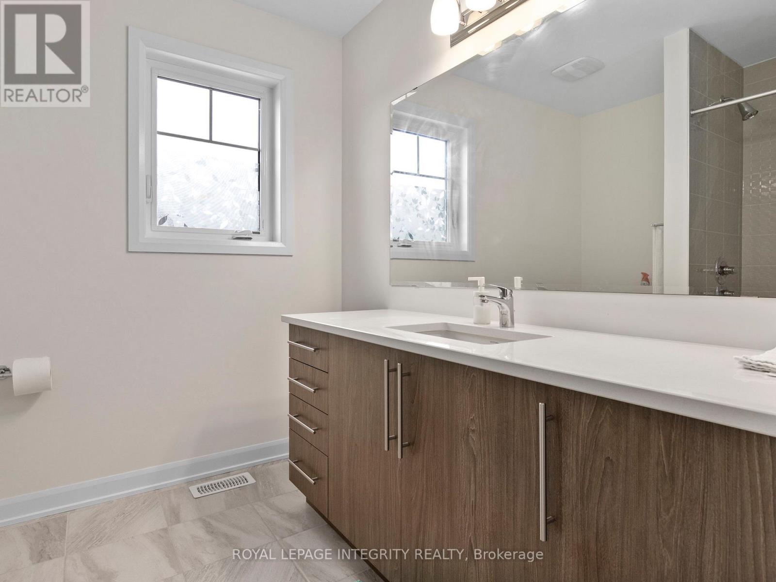 3 Bed, 4 Bath House for Sale in Ottawa – 168 MAYNOOTH COURT, Ottawa – MLS# X13756526 - Image 12