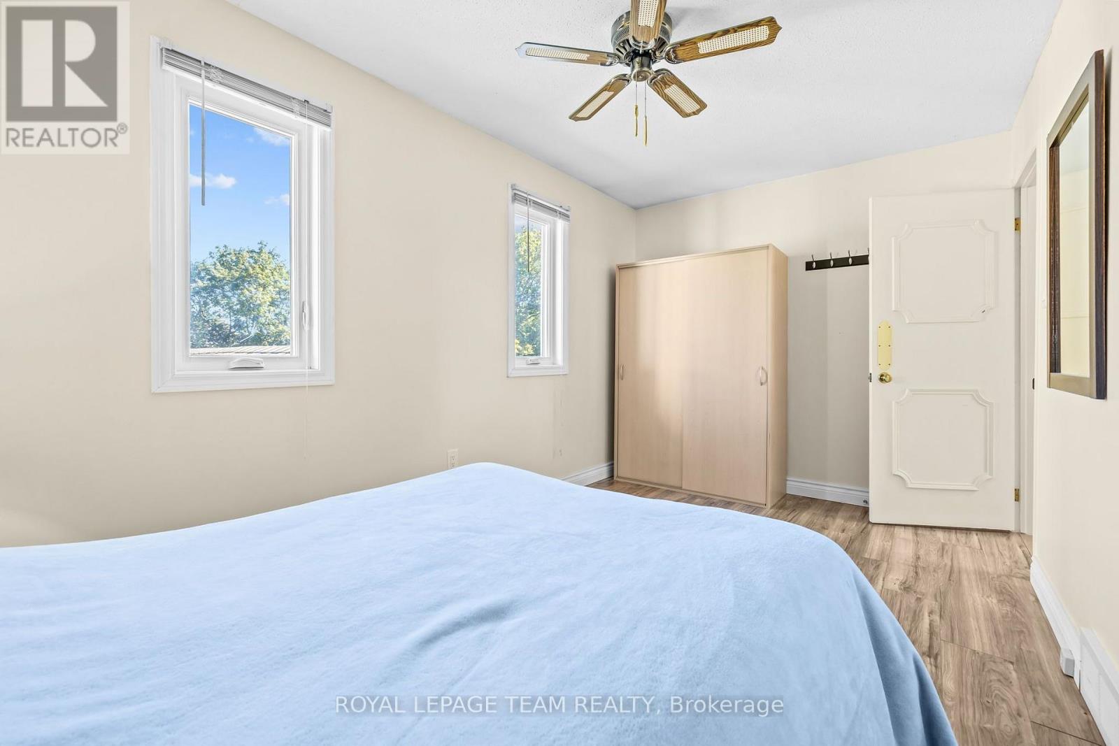 1040 KARSH DRIVE - Image 28