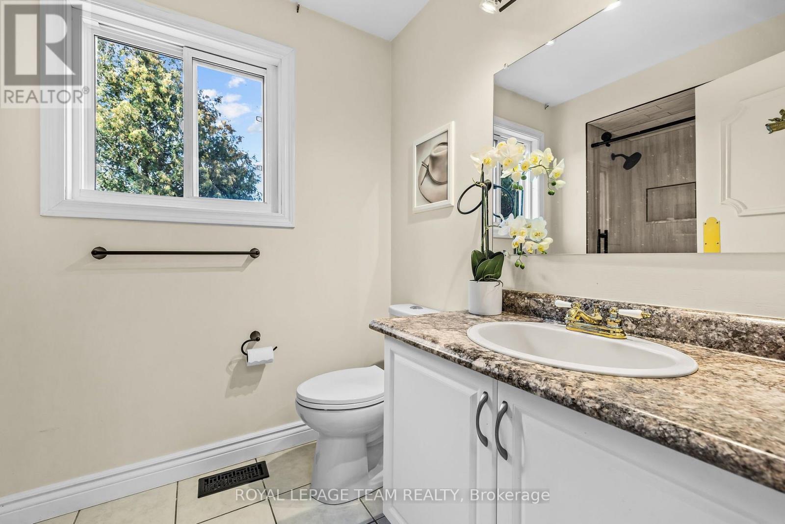 1040 KARSH DRIVE - Image 29