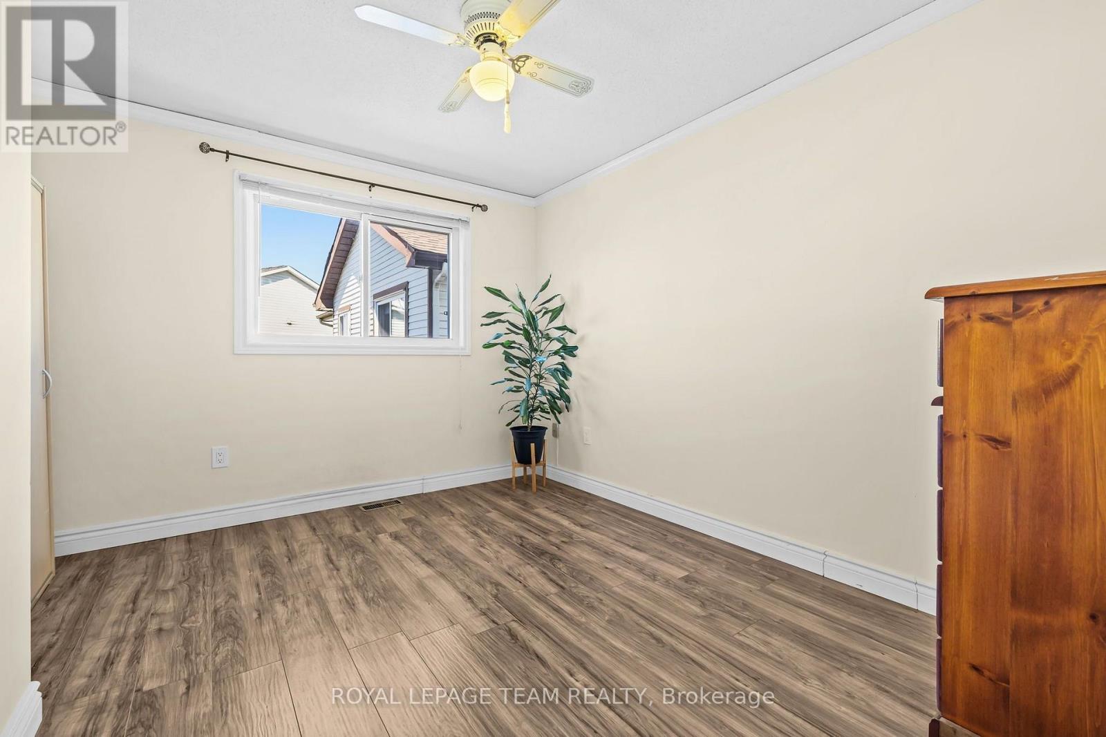 1040 KARSH DRIVE - Image 31
