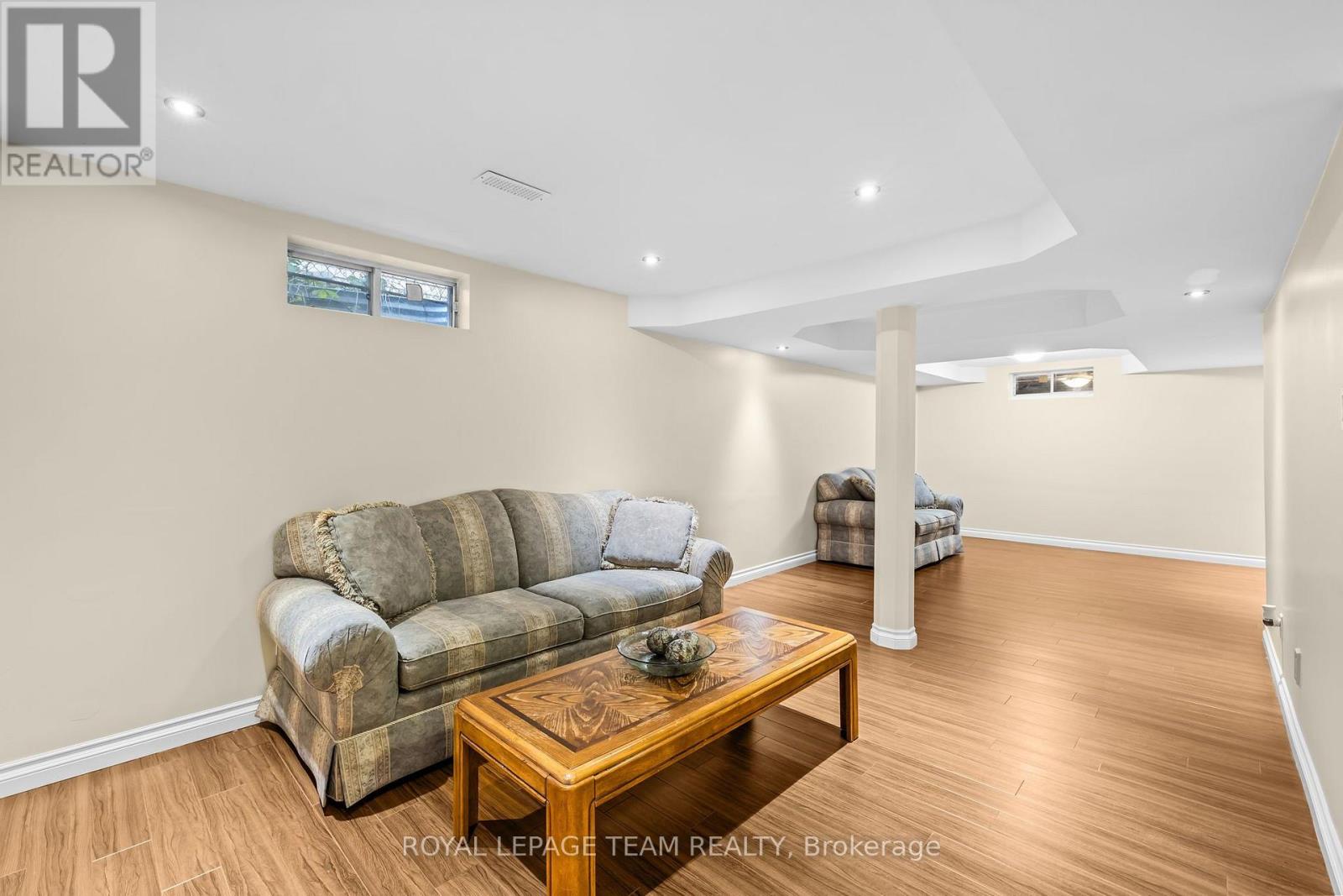 1040 KARSH DRIVE - Image 32