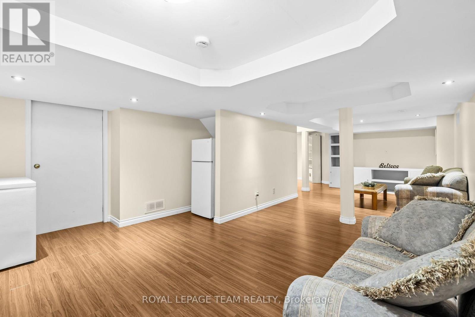 1040 KARSH DRIVE - Image 33