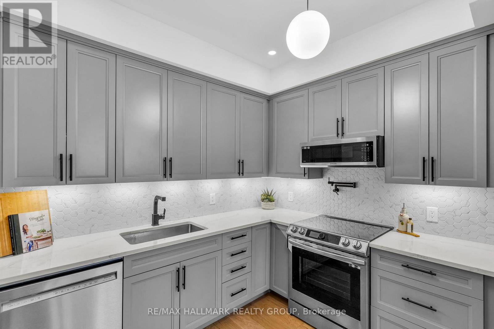 1 Bed, 1 Bath House for Sale in Ottawa – 4 – 489 SUSSEX DRIVE, Ottawa – MLS# X13756574 - Image 21