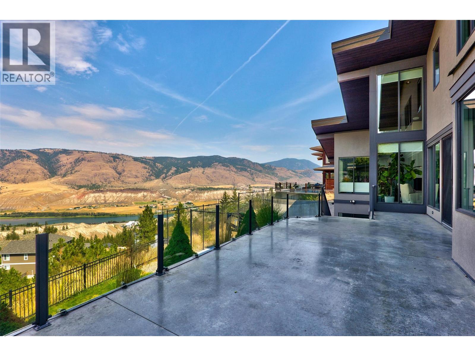 1555 Kicking Horse Way - Image 20