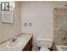 6860 Mark Lane, Central Saanich, BC V9E2A1 Photo 14