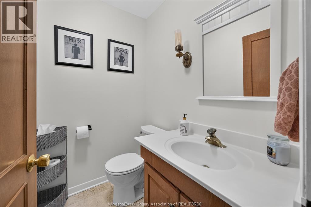 2477 MARK AVENUE - Image 10
