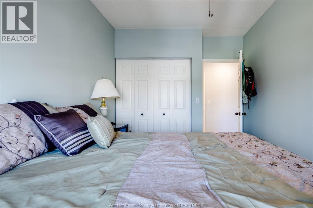 #305 315 Village Grove - 19