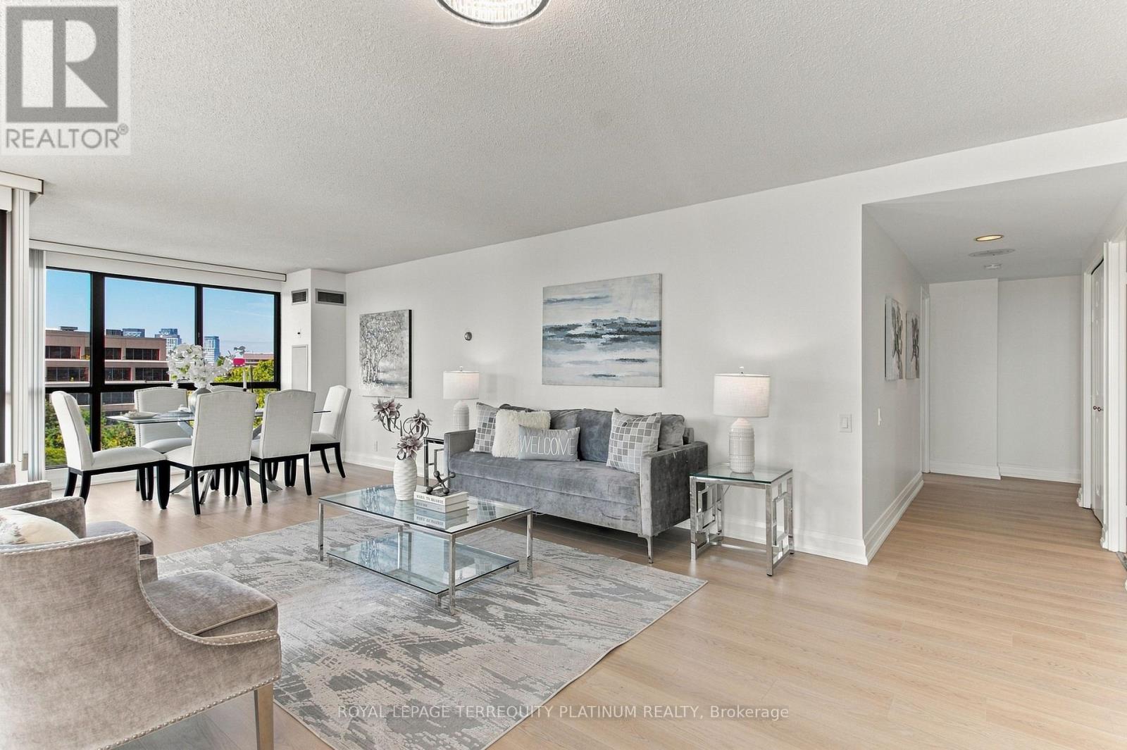 #802 1 CONCORDE PLACE - 5