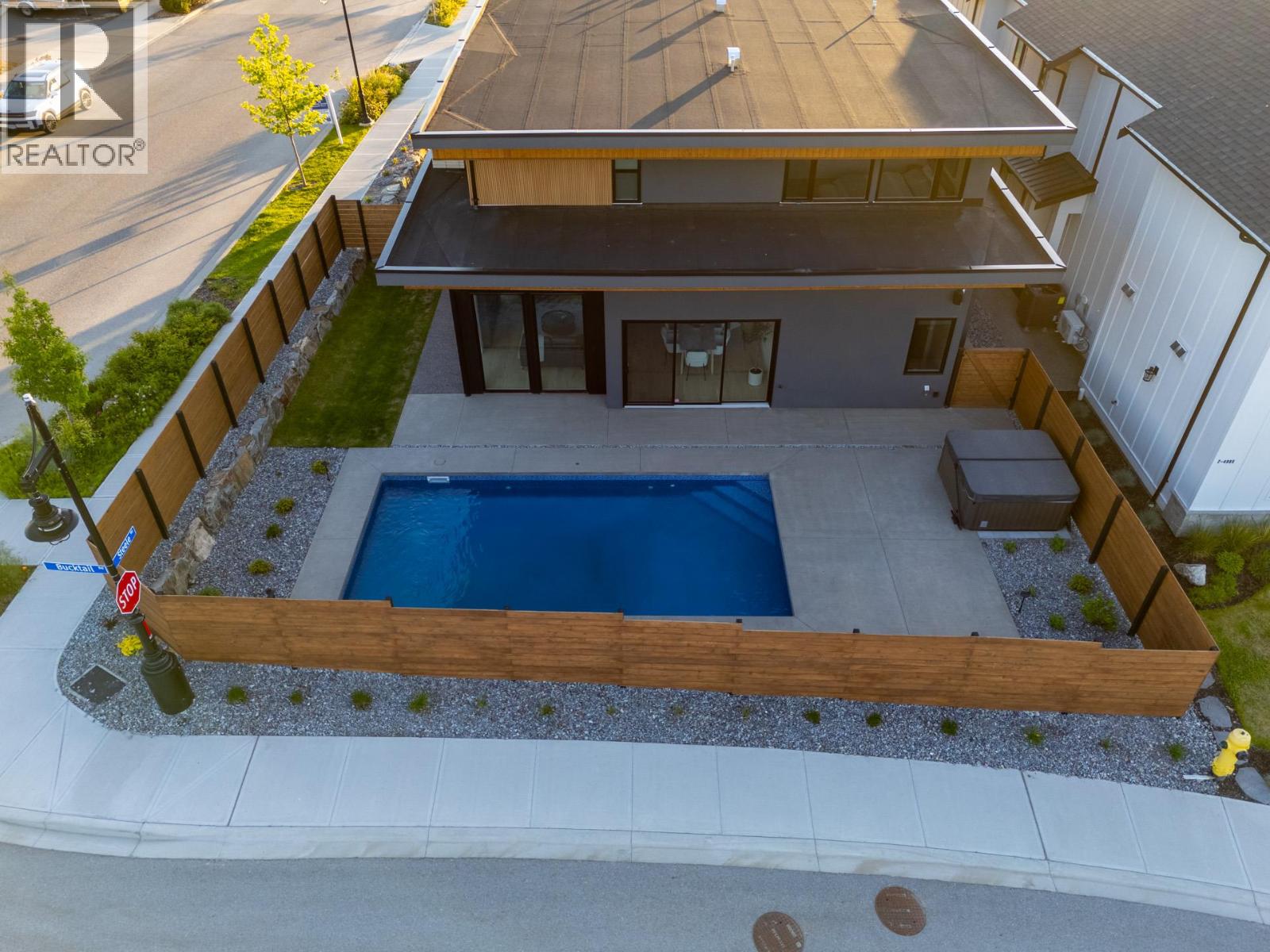 4983 Bucktail Lane - 4