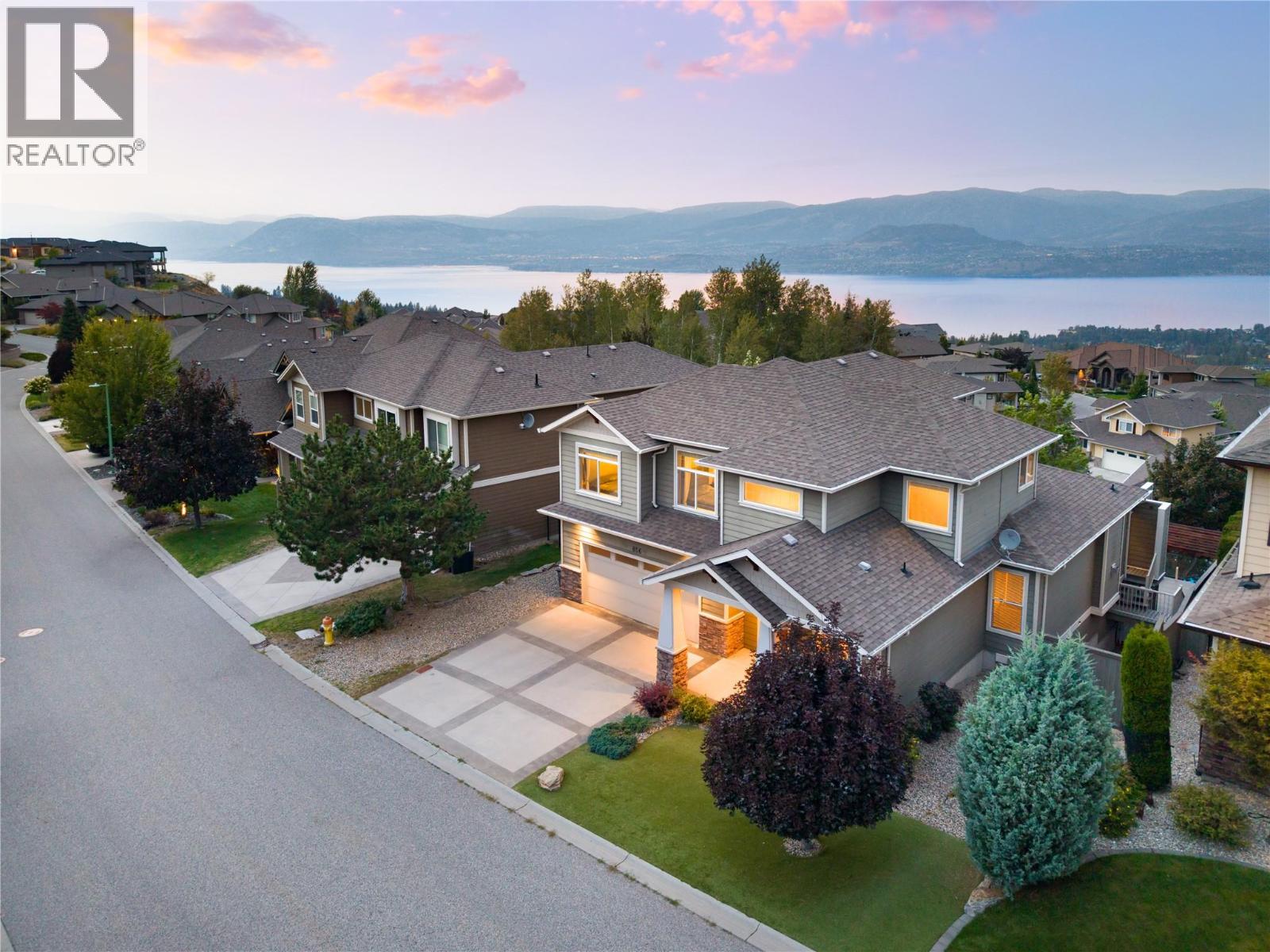 856 Hewetson Avenue, Kelowna