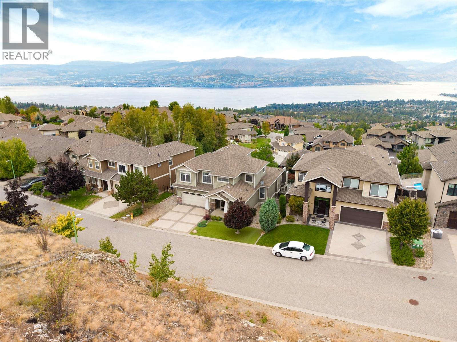 856 Hewetson Avenue, Kelowna