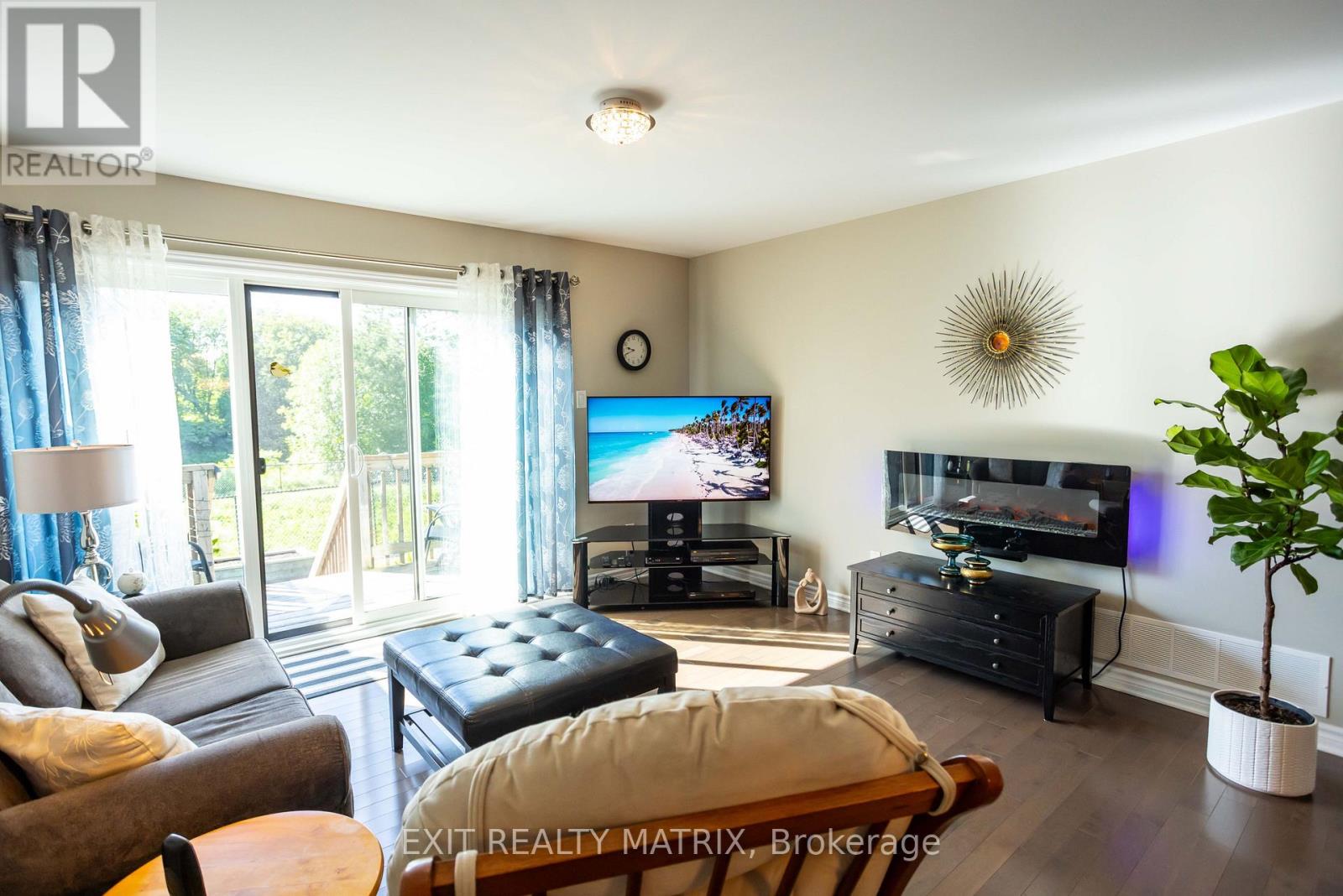 2 Bed, 3 Bath House for Sale in Russell – 168 EQUINOX DRIVE, Russell – MLS# X13755938 - Image 18