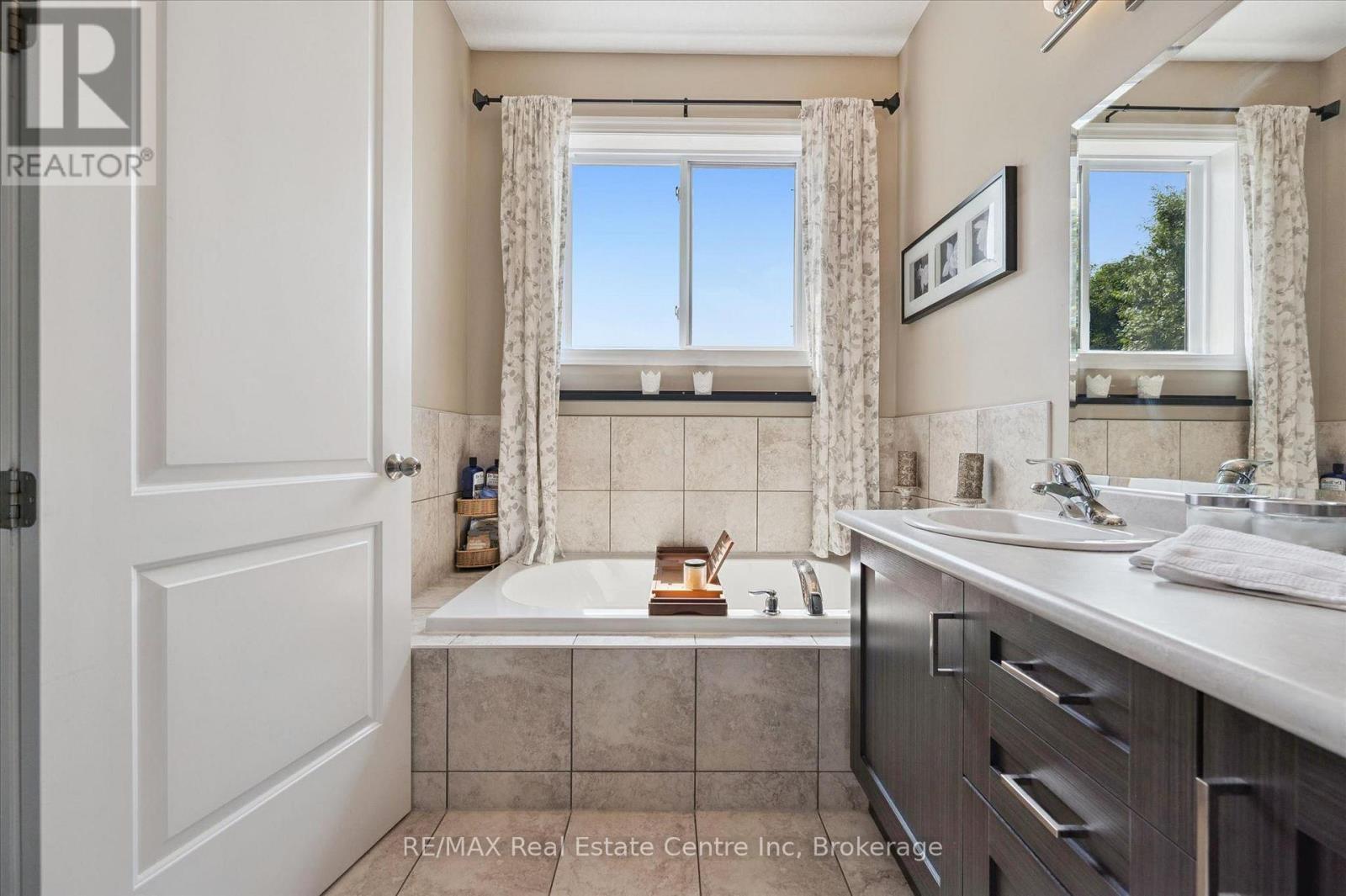 196 MAPLE BUSH DRIVE - 15