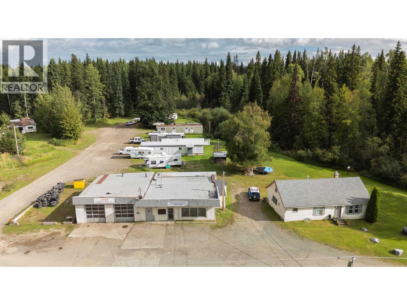 Photo 17 of 20 — 9922 HART HIGHWAY · Prince George, BC