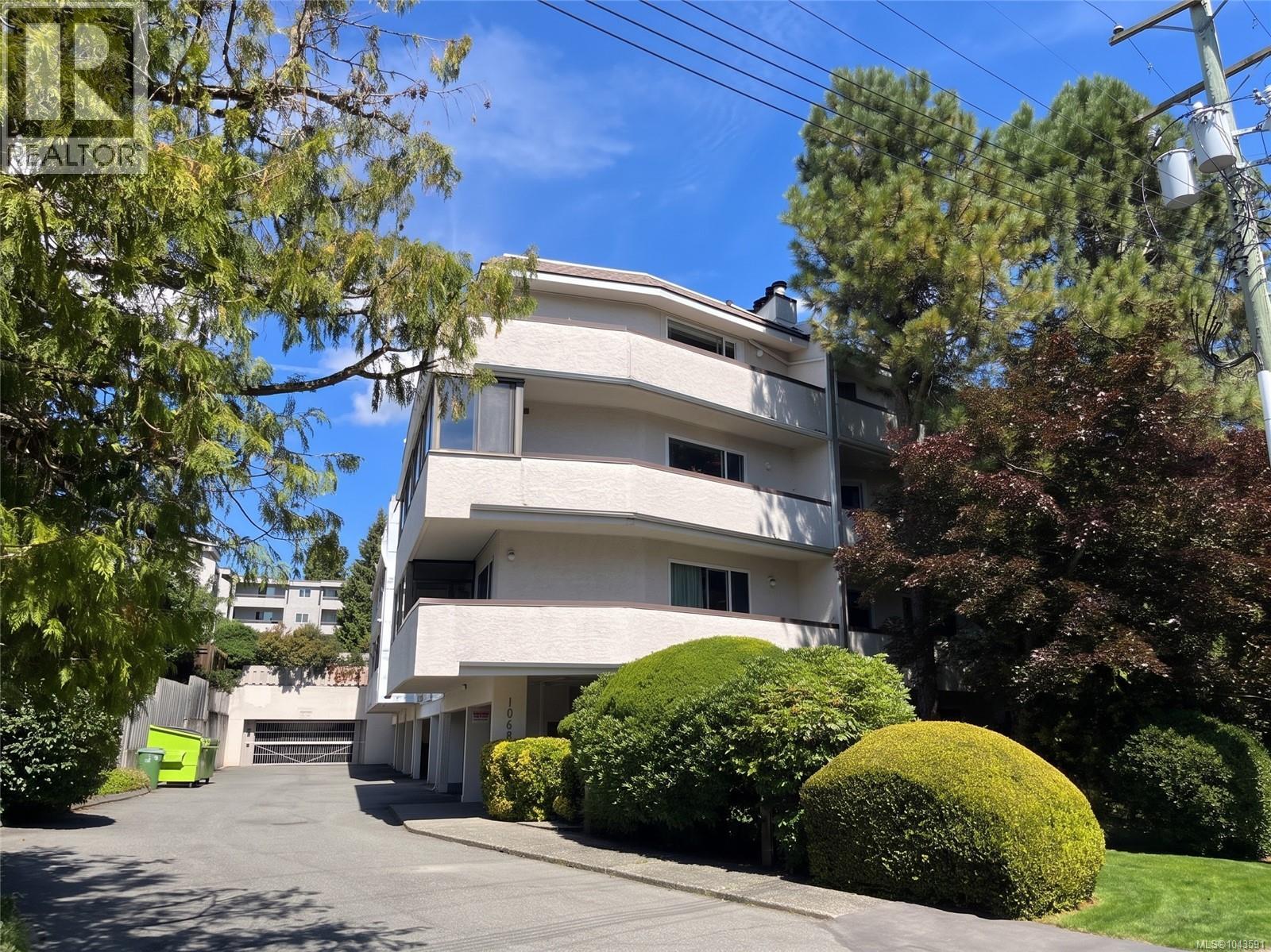 #303 1068 Tolmie Ave - 1