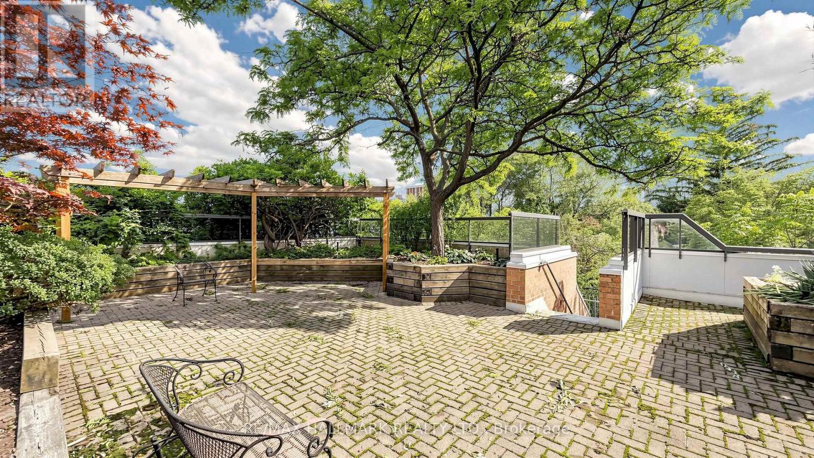 #312 1818 BAYVIEW AVENUE - Image 32