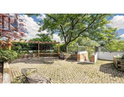 312 - 1818 Bayview Avenue, Toronto, ON M4G4G6 Photo 32