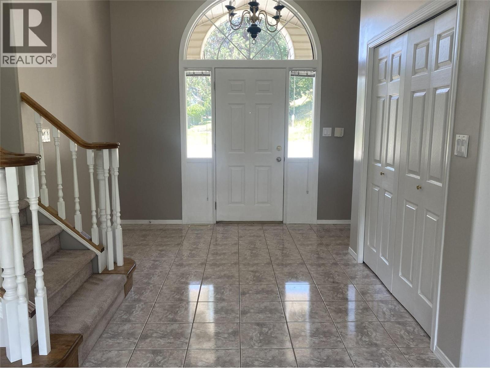 7594 2nd Street, Grand Forks — photo 3