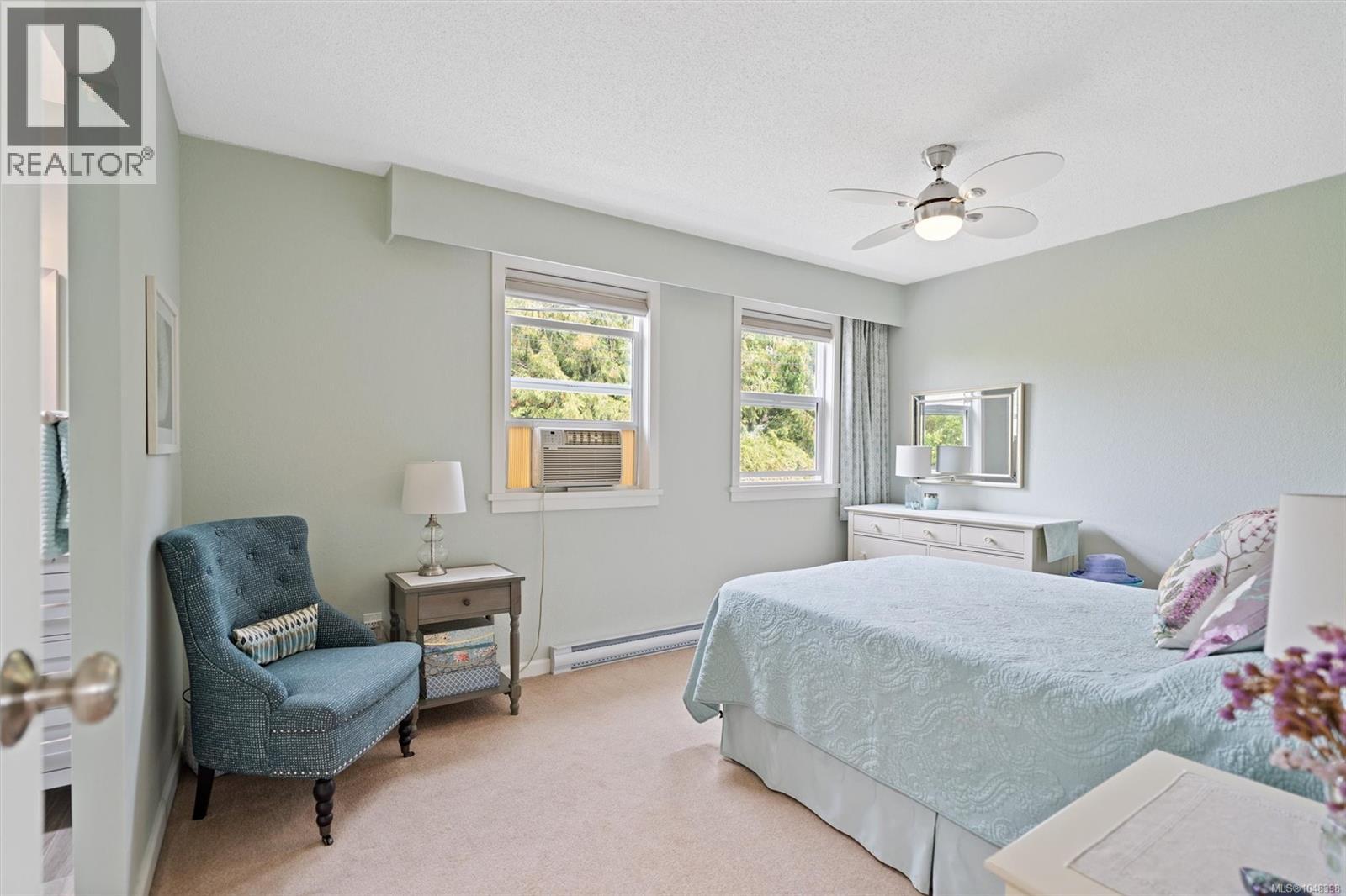 7 3060 Harriet Road, Saanich