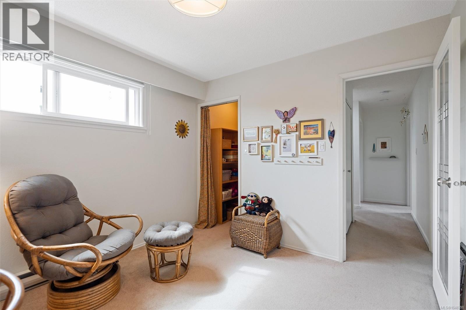 7 3060 Harriet Road, Saanich
