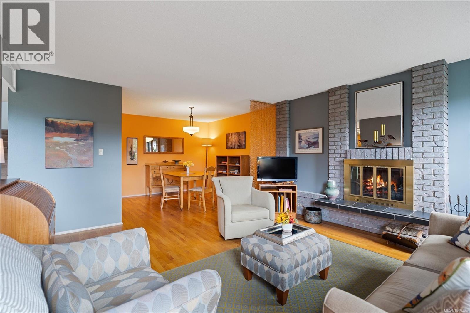 7 3060 Harriet Road, Saanich