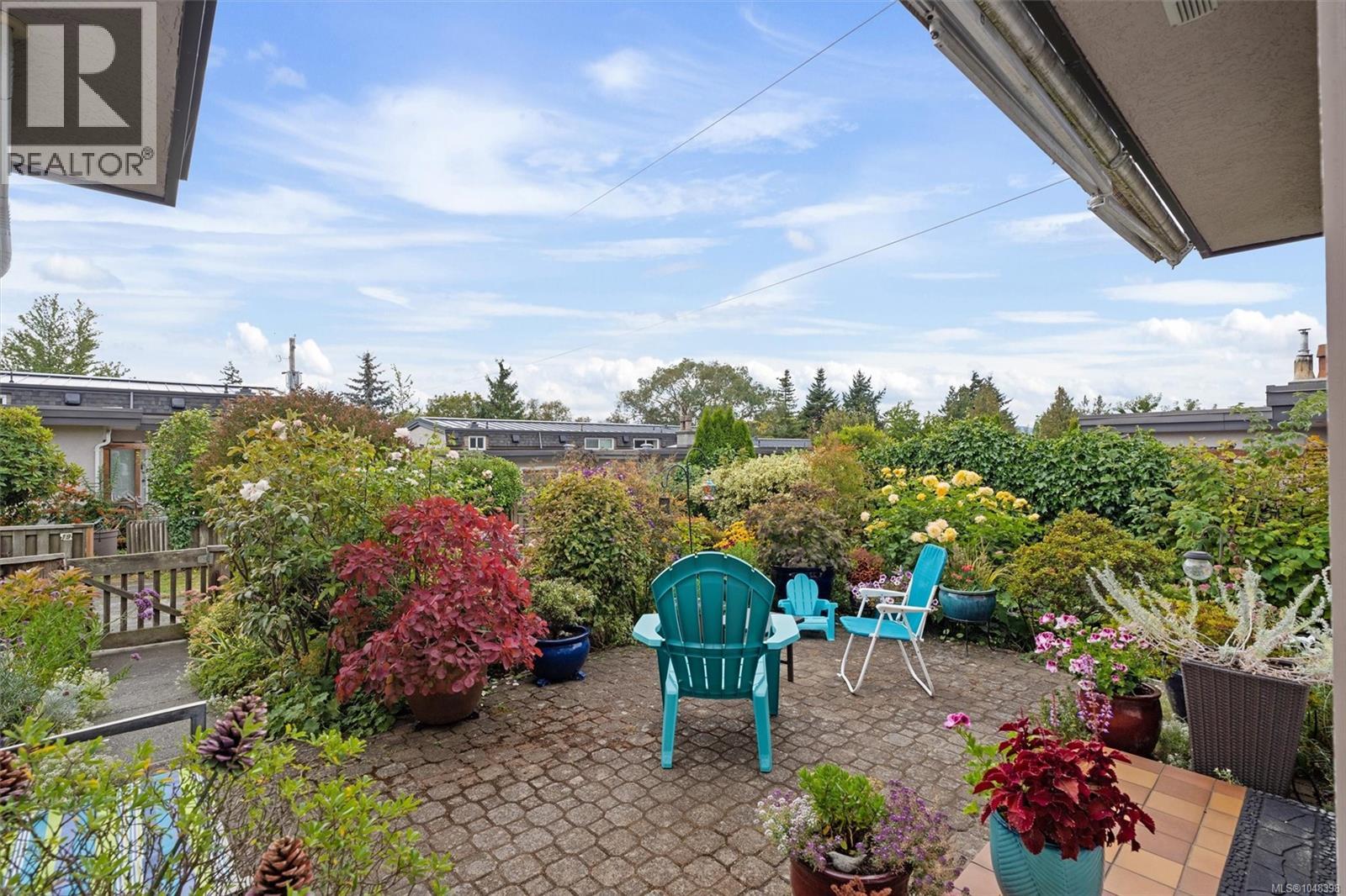 7 3060 Harriet Road, Saanich