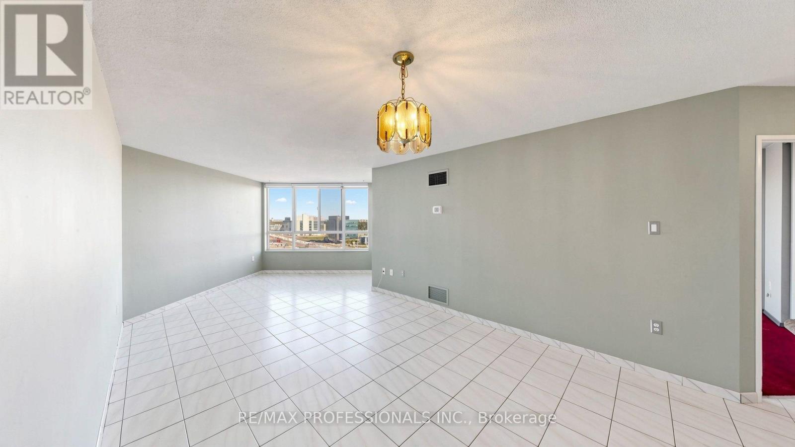 #1107 20 CHERRYTREE DRIVE - Image 8