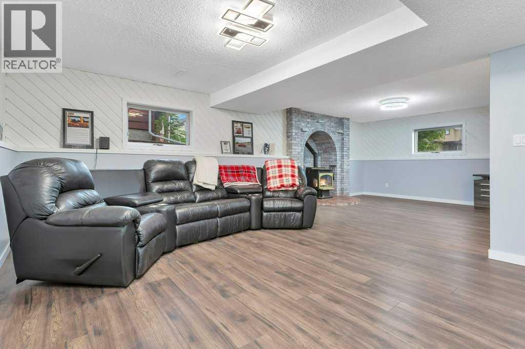 Listing photo – 3 Goodacre Close, Red Deer