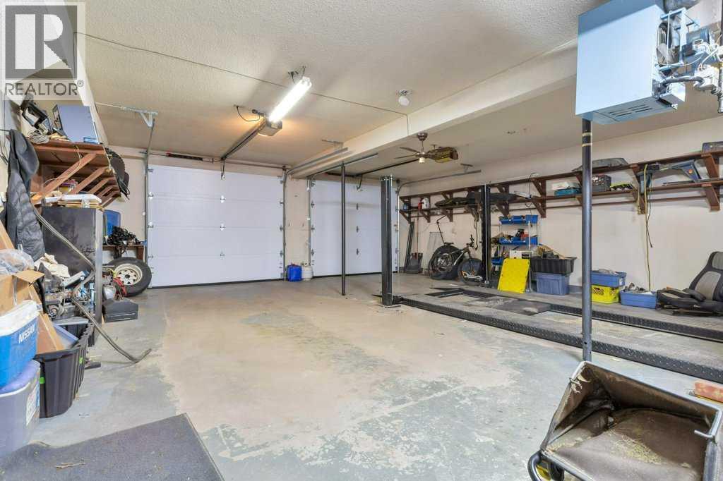 3 Goodacre Close - 29