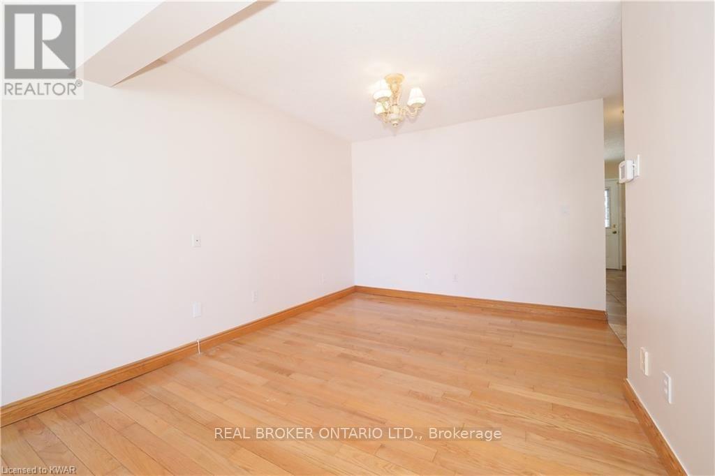 UNIT A - 258 INVERHURON CRESCENT, Waterloo — photo 5