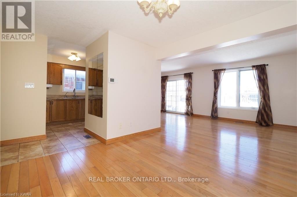 UNIT A - 258 INVERHURON CRESCENT, Waterloo — photo 6