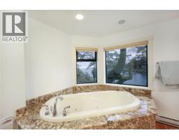 3610 Outrigger Rd, Nanoose Bay, BC V9P9H3 Photo 24