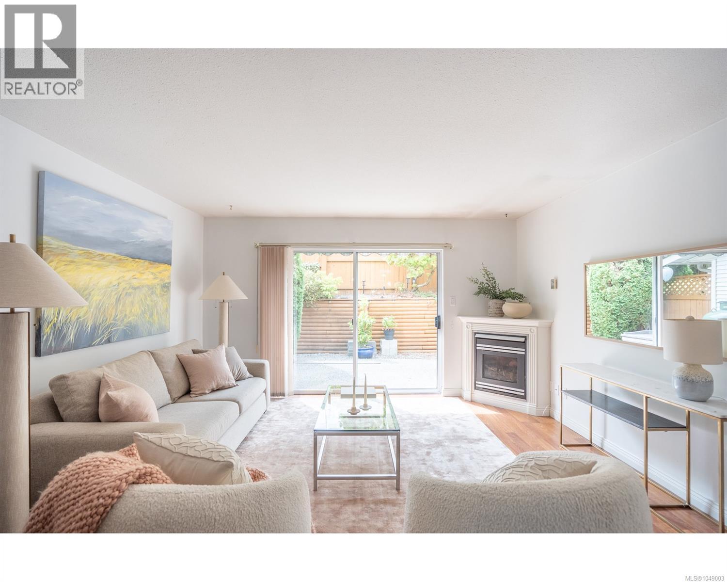 #20 450 Bay Ave - Image 15