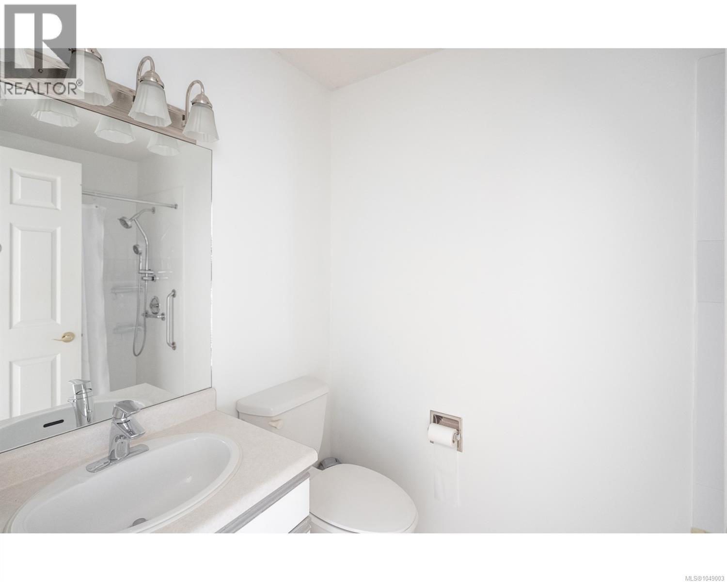 #20 450 Bay Ave - 20