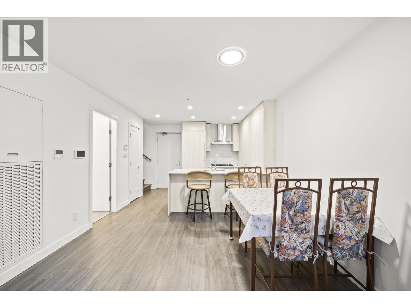 TH103 2351 BETA AVENUE, Burnaby — photo 8