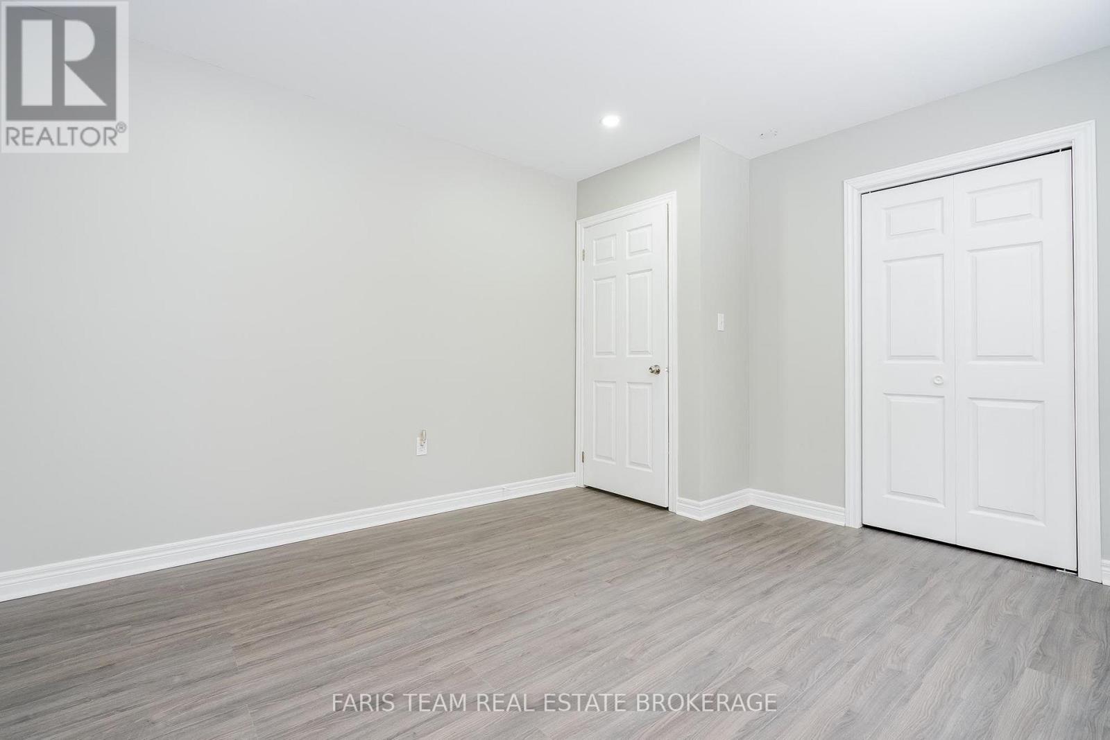 3554 JOHN STREET - Image 17