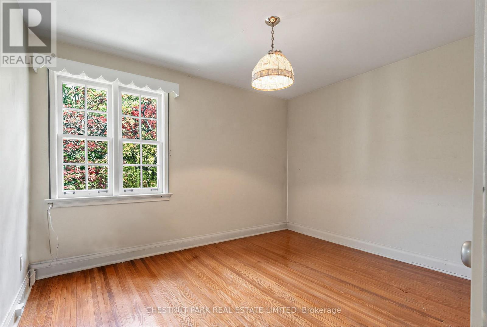 143 MILDENHALL ROAD - 10
