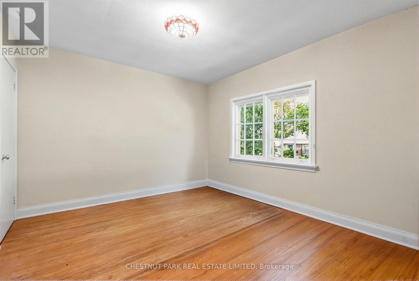 143 MILDENHALL ROAD - 9