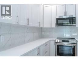 2014 Lanzo Lane, Revelstoke, BC V0E2S1 Photo 13